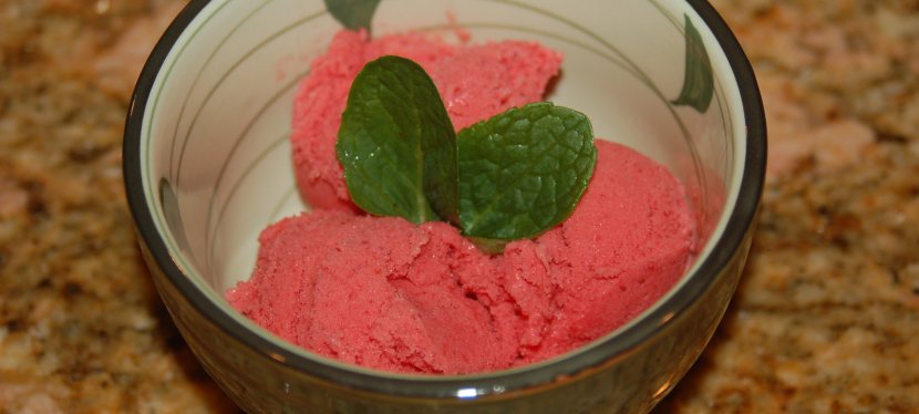 Frozen Strawberry Lemon&nbsp;Yogurt